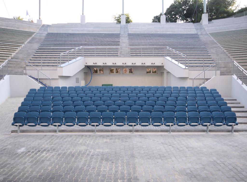 [ krzesło Abacus zostało nagrodzone FX Award 2009 ] abacus Nowoczesne, składane krzesło stadionowe, które dzięki zastosowaniu oryginalnego rozwiązania konstrukcyjnego łączy funkcjonalność,