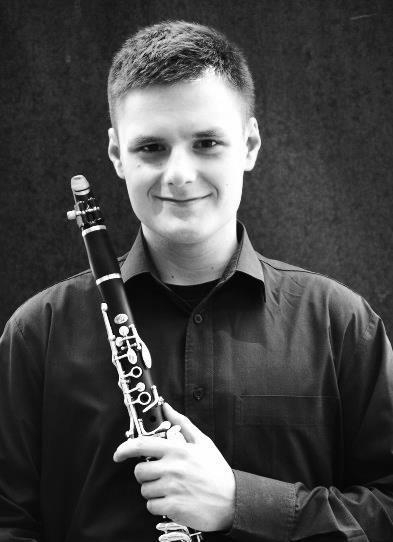 Piotr Zawadzki Naukę gry na klarnecie rozpoczął w wieku 10 lat pod kierunkiem Jerzego Czyrana. W 2011 roku ukończył z wyróżnieniem studia magisterskie na UMFC, w klasie prof.