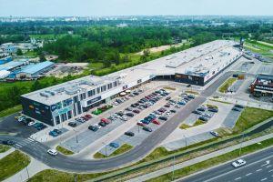 Nowe Centrum Handlowe Roku Quick Park Mysłowice Real2B Development Sp. z o.o. Właściciel: Real2B Development Sp. z o.o. Zarządca: Property2B Sp. z o.o. Deweloper: Real2B Development Sp. z o.o. Architekt: Mofo Architekci Powierzchnia całkowita centrum handlowego: 15 830 mkw Powierzchnia całkowita wynajmu (GLA): 13 160 mkw Data otwarcia centrum handlowego: 30.