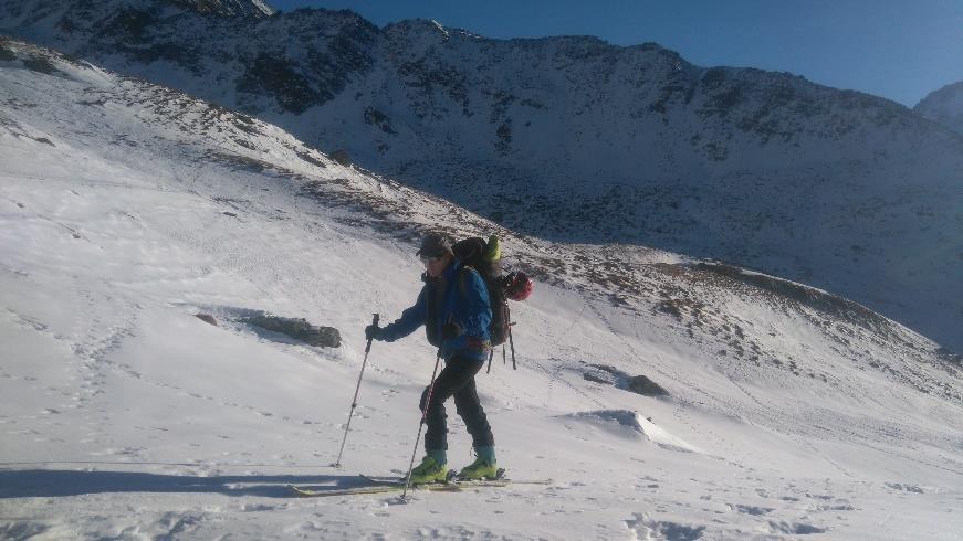 Widok z Bishornu. Pasmo Mischabel z Dom, Taschhorn, Alphubel Rozpoczęcie sezonu ski-turowego na BISHORNIE - 4153 m -? Wydaje się że w grudniu w Alpach śniegu nie powinno brakować.