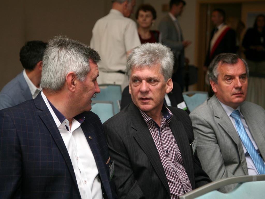Kończąc wystąpienie Waldemar Klocek wyraził satysfakcję, także w imieniu Floriana Romanowskiego Prezesa OPGK w Elblągu, że mogli materialnie wesprzeć organizację Zjazdu.
