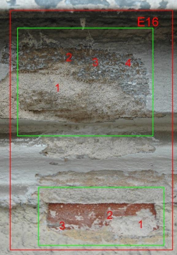 Widok odkrywki E16. W części dolnej, w obrębie ściany numerem 1 zaznaczono tynk, numerem 2 oryginalną, bordową warstwę malarską wg NCS-u S 4550-Y40R, numerem 3 wtórną warstwę szarą.
