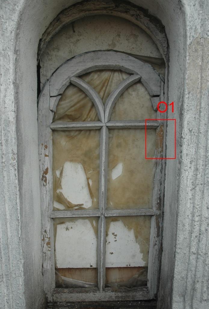 Widok okna strychowego z elewacji bocznej