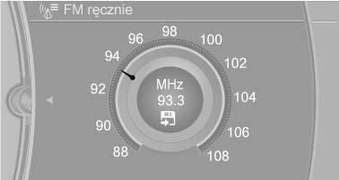 Radio Radio Elementy obsługi Zapis stacji 1. "Radio" 2. "FM" lub "AM" 3. Zaznaczyć żądaną stację. 1 Zmiana źródła funkcji rozrywki 2 Zmiana stacji/utworu 3 Klawisze ulubionych 4 Wł./wył.