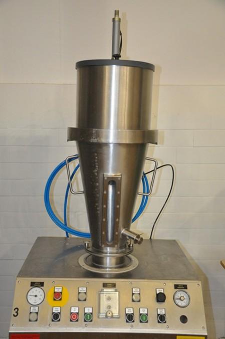 Wyposażenie procesowe Granulator fluidalny UNI GLATT, pojemność ok.