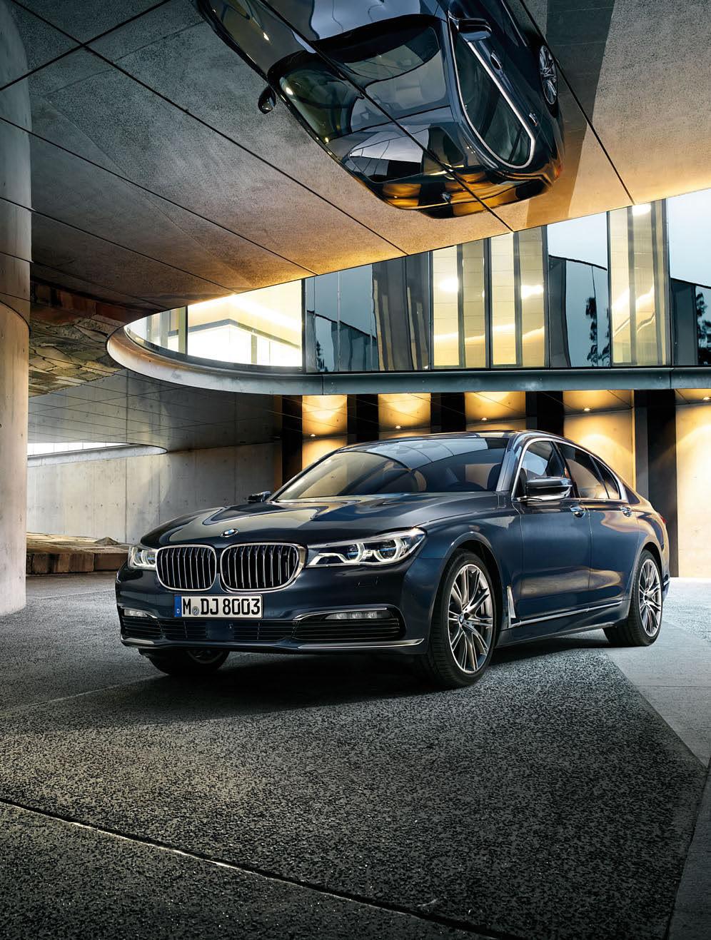 STYLISTYKA Z WYJĄTKOWYM AKCENTEM. Wygląd BMW serii 7 trudno określić inaczej niż perfekcyjny.