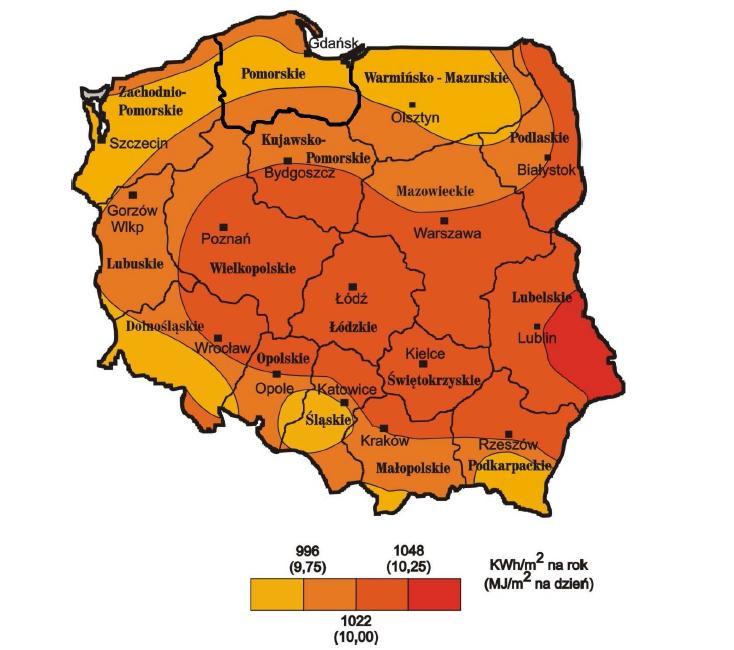 Rysunek 30 Mapa poglądowa- warunki słoneczne na obszarze Polski 224 W Polsce najlepsze warunki do wykorzystania energii słonecznej występują: w części województwa lubelskiego, obejmującej większość