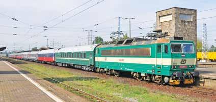 pociągami planowymi od 1984 r. i 160 km/h od 1988 r. Poza wspominanymi seriami EU05 i ET40, Polska zakupiła 143 lokomotywy serii S200 produkowane od 1963 r. przez ČKD Praha do pracy w przemyśle.