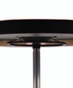 UP&DOWN ] D Podstawa stołu złożona ze stalowej stopy i pojedynczej nogi, wykonanej z metalowej chromowanej rury.
