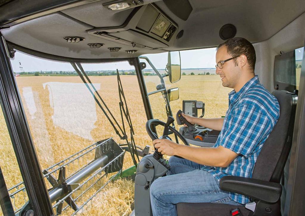 8 Kabina Fendt Proline 9 Najlepsze wyniki w dzień i w nocy Nowa kabina Proline, w którą są wyposażone kombajny serii L, oferuje komfortowe miejsce pracy.