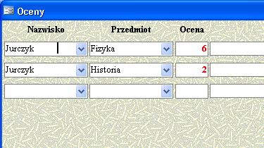 Kliknij dwukrotnie formularz Oceny. 4. Kliknij w polu Nazwisko w pierwszym rekordzie listy. 5. Z paska narzędzi Widok formularza wybierz przycisk Sortuj rosnąco. Dane zostaną posortowane wg Nazwiska.