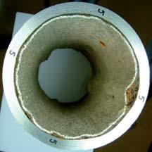 Próbki do badań wyselekcjonowano z następujących odcinków rur: odcinek rury z głębokości,8 m z połączeniem gwintowym czop z częścią spęczaną i nakręconą na niego złączką (mufa); odcinek rury z