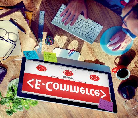 HANDEL RETAIL cjonarnych klienci znajd¹ tylko wybran¹ czêœæ asortymentu, rozszerzona oferta znajduje siê w sklepie internetowym. Od pewnego czasu sieæ zwiêksza te liczbê produktów w dziale AGD i RTV.