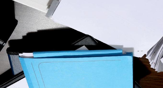 PRAWO LAW wyegzekwowania. Przedsiêbiorca powinien jednak pamiêtaæ, e ¹danie zap³aty odpowiedniego odszkodowania jest zale ne od wczeœniejszego poinformowania konsumenta o prawie odst¹pienia od umowy.