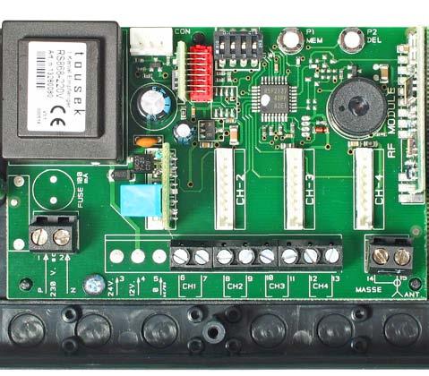 RS 868-230V1 1-kanał., IP54 RS 868-230V4 4-kanał., IP54 napięcie podłączeniowe: 230V a.c. tylko 1.