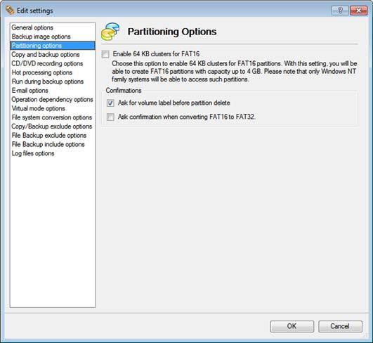 Partitioning Options Sekcja ta zawiera zestaw opcji dotyczących operacji partycjonowania: Enable 64 KB cluster size for FAT16. Zaznacz to pole wyboru, aby włączyć klastery 64KB dla partycji FAT16.