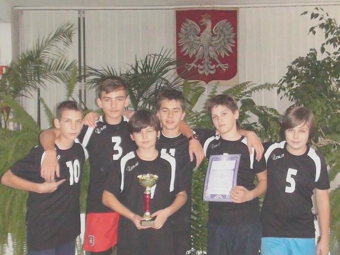 Dnia 10 listopada na hali SP 12 odbyły się Mistrzostwa Miasta w Unihokeju chłopców.