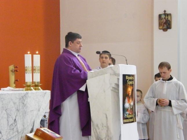 Radosław Zmitrowicz uczestniczył w Eucharystii i spotkaniu z okazji dnia poświęconego osobom konsekrowanym, jakie odbyło się w Kijowie. Wrócił bardzo zbudowany.