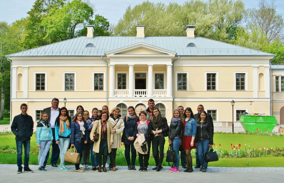 Rocznik Stowarzyszenia Naukowców Polaków Litwy, T. 16 Centrum Polonistyczne Uniwersytetu Wileńskiego współpracuje również ze szkołami polskimi na Wileńszczyźnie, organizując m.in.