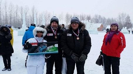 [18] Rzeźbiarze Snow Art Poland wrócą teraz na kilka dni do Polski.