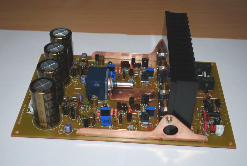 UWAGA! tranzystory 2SC3423 na radiatorze montujemy stroną z symbolami do radiatora tak jest też w oryginale HA5000.