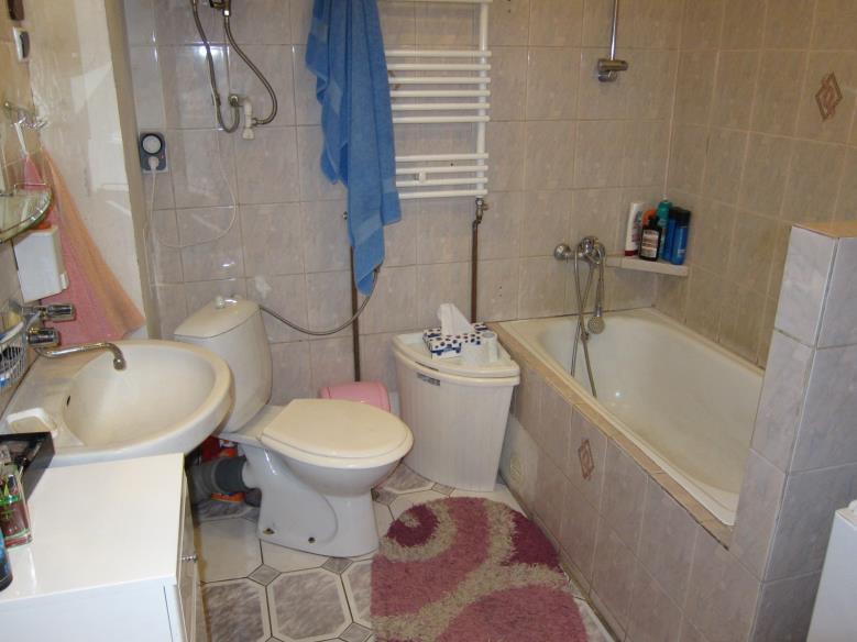 łazienki wraz z wc o łącznej powierzchni użytkowej