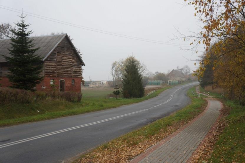 Do tego występuje tu duże natężenie ruchu - 3,5 tysiąca pojazdów na dobę, w tym 8% samochodów