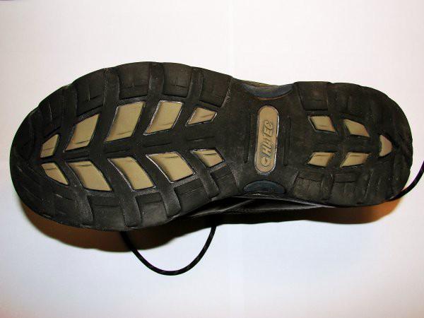 Renoma jaka wiązana jest z tego typu podeszwą jest więc w pełni zasłużona, dlatego czasem warto dołożyć nieco do ceny butów, gdyż wpływa ona znacznie na komfort i bezpieczeństwo użytkowania obuwia.