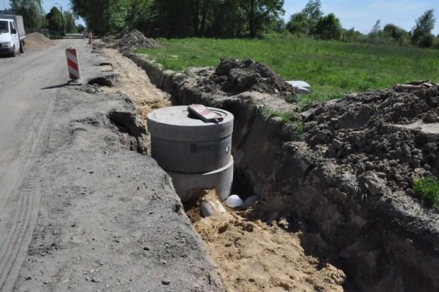 Przebudowa ulicy Romanówka kwota z umowy - 630 739,26 zł