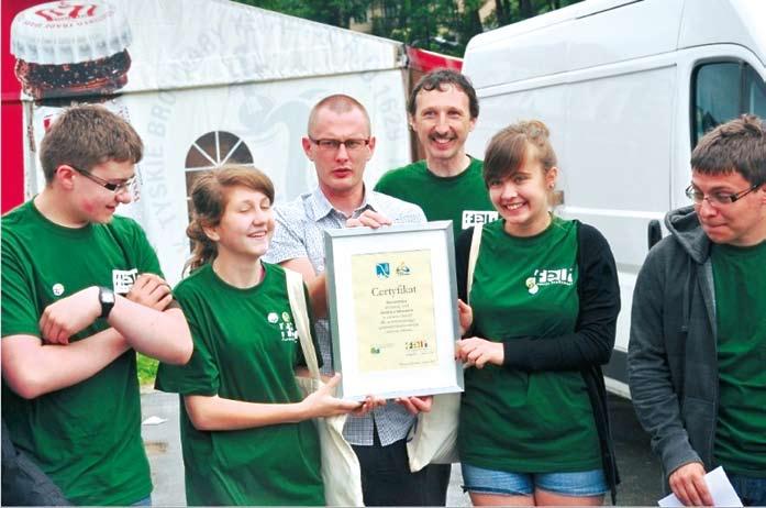 LIPIEC 2012 Szczawnica Gminą z klimatem Fundacja EkoRozwoju we współpracy z Ministerstwem Środowiska przyznała Szczawnicy prestiżowy tytuł Gminy z klimatem.