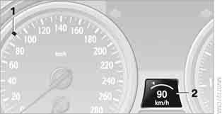 Jazda > Każde naciśnięcie na dźwignię poza punkt oporu zwiększa żądaną prędkość okolejne 10 km/h. System zapamiętuje i utrzymuje prędkość.