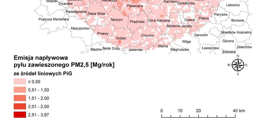 warszawska oraz wielkość emisji pyłu zawieszonego PM2,5 w roku