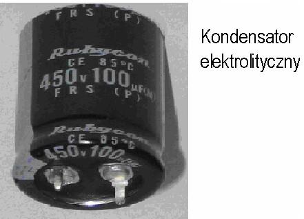 Kondensatory w obwodach elektronicznych (podobnie jak oporniki i cewki) są elementami biernymi, nie mogą wzmacniać czyli zwiększać moc