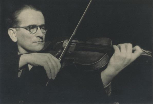 Profesor Jan Rakowski (1898 1962) wybitny pedagog, długoletni koncertmistrz orkiestry Teatru Wielkiego (później Opery im. Stanisława Moniuszki) w Poznaniu.