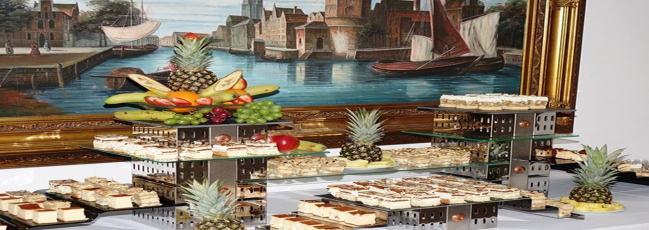 UWAGA: Zamieszczone powyżej zdjęcia są przykładem graficznym i wskazują na sposób ekspozycji i serwowania potraw na