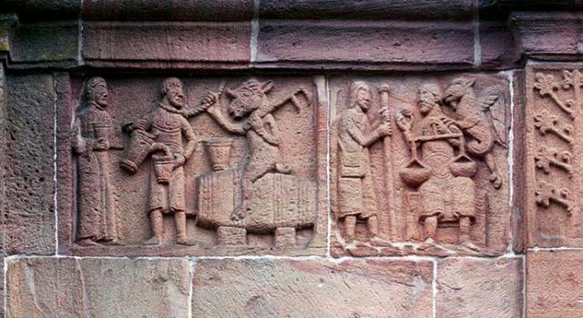 Jednym z odwzorowanych naczyń jest niewielka misa klepkowa z dwoma wiązaniami (ryc. 6). Ryc. 4. Andlau, relief z kościoła św. św. Piotra i Pawła (http://www.