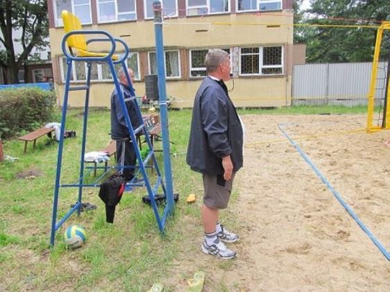 Stroje zawodników (zawodniczek) uczestniczących w rozgrywkach PZPS.