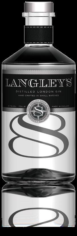 LANGLEY S LANGLEY S & GINGER FENTIMANS 8-10 liści mięty 15 ml ginger syrop (receptura poniżej) 60 ml Langley s Gin 1/2 Limonki - sok Dopłnic