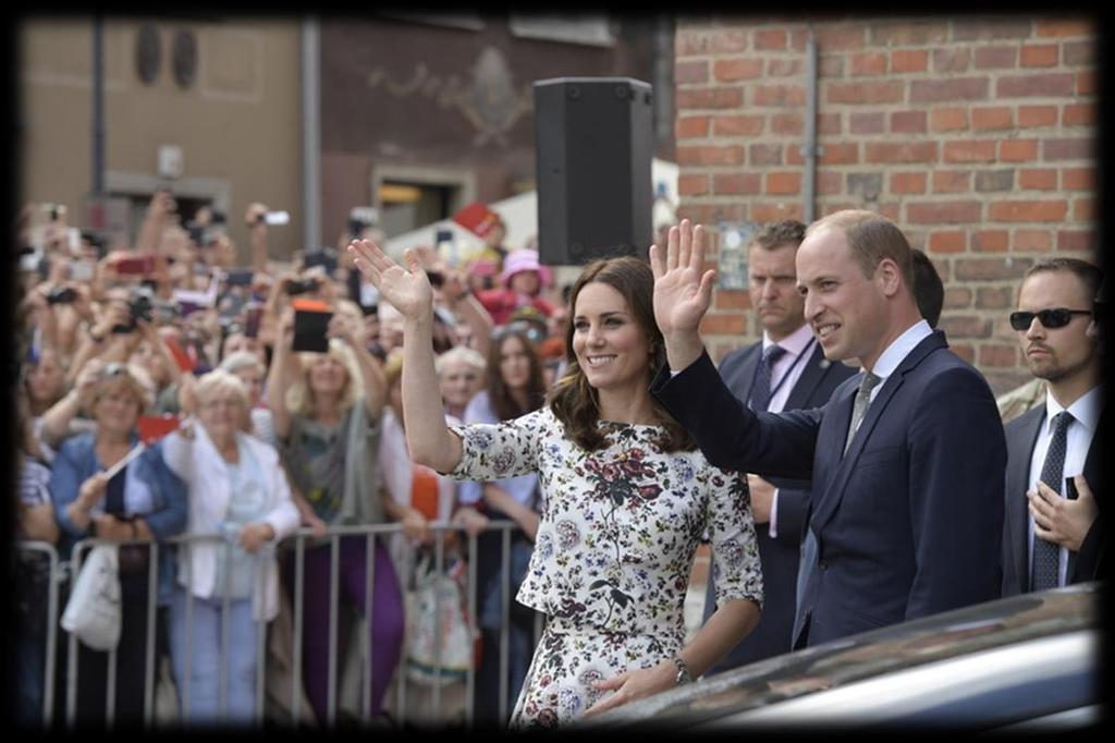 Fot. Adam Warżawa /PAP Podróżująca z Williamem i Kate korespondentka "Telegrapha" Hannah Furness zwróciła uwagę na ciepłe przyjęcie pary książęcej w Gdańsku, gdzie spotkały się z nimi "tysiące