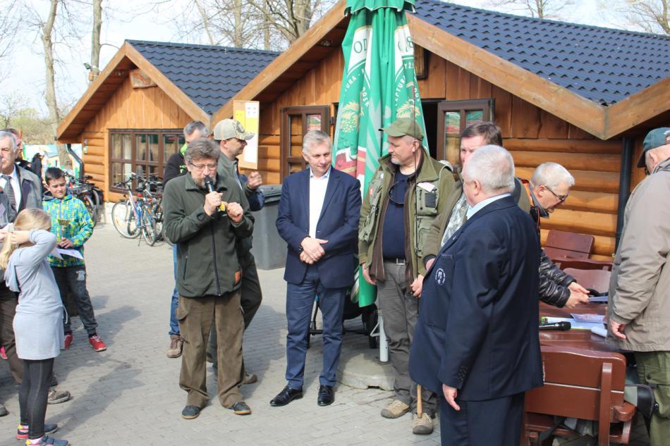 Relacja z XIII Spotkania Lubelskich Pstrągarzy, Prawiedniki 9 kwietnia 2017 Jak co roku, na poczatku wiosny lubelscy pstrągarze spotkali się w Prawiednikach, w tym roku po raz trzynasty.