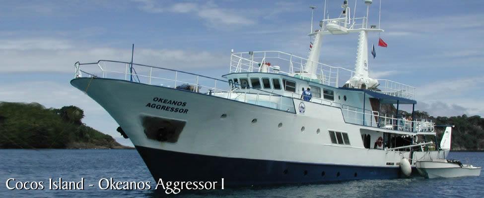 Okeanos Aggressor - opis łodzi 35 metrowy statek jest komfortowy i bardzo przestronny. Odpowiedni dla maksymalnie 22 osób. Do dyspozycji jest 9 podwójnych kabin i jedna z czterema łóżkami.