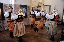 A principios del mes de diciembre el Balet Krakus cerró el 2015 con actuaciones en colectividades amigas.