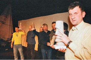 VII Ogólnopolskie Spotkania Podróżników Żeglarzy i Alpinistów 2005 oraz Kolosy 2004 - laureaci Podczas VII Ogólnopolskich Spotkań Podróżników Żeglarzy i Alpinistów, które odbyły się w Gdyni w dniach
