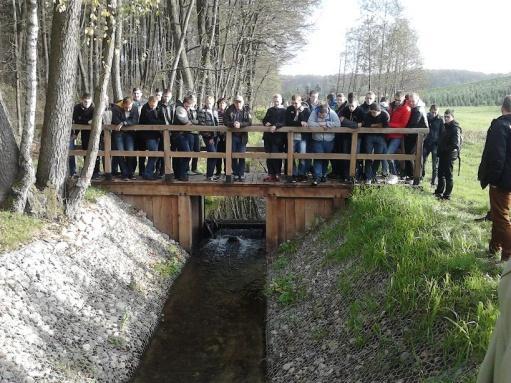 przygotowywany jest do następujących zadań zawodowych : - wykonywania prac