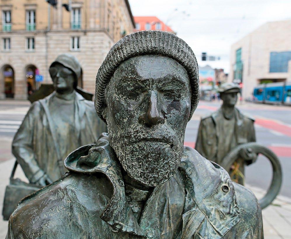 Pomysł na weekend NAJPIĘKNIEJSZE WROCŁAWSKIE RZEŹBY Wrocław to stolica kultury, miasto, które łączy i jest otwarte na sztukę.