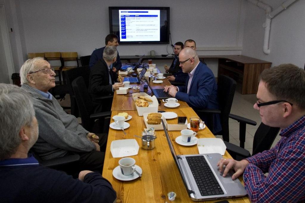 Godziny Prelegenci Referaty 10 00-10 45 Tomasz Rymarczyk, Paweł Tchórzewski, Przemysław Adamkiewicz 10 45-11 30 Przemysław Adamkiewicz, Karol Duda, Jakub Szumowski Nowe rozwiązania algorytmiczne w