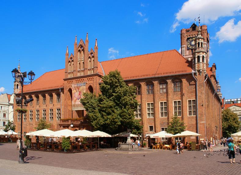 TORUŃ jest jednym z najstarszych i najbardziej urokliwych miast Polski północnej jego historia, tradycja i kultura sięgają VIII wieku.