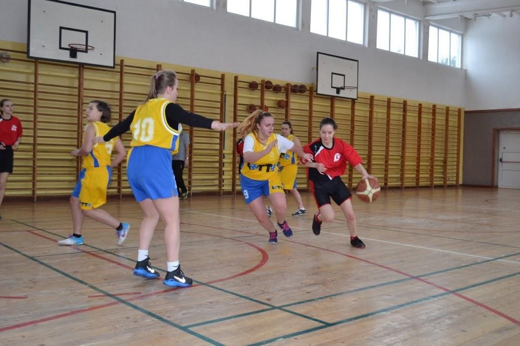 Sportowe oblicze naszej szkoły Styczeń to czas sportowej rywalizacji młodzieży szkolnej.