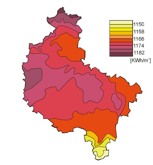 Rysunek 5 przedstawia ilość potencjalnie dostępnej energii słonecznej przy optymalnie ułożonej płaszczyźnie pochłaniającej dla terenu Wielkopolski.