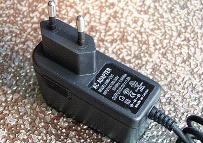 Zasilacze ZASILACZ AC/DC ADAPTER MODEL: HNN-12V1 NAPIĘCIE: pierwotne 100-240V 50-/60HZ 0.